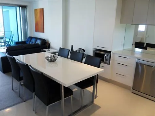 **** Aparthotel Silvershore Apartments On The Broadwater Gold Coast Australia