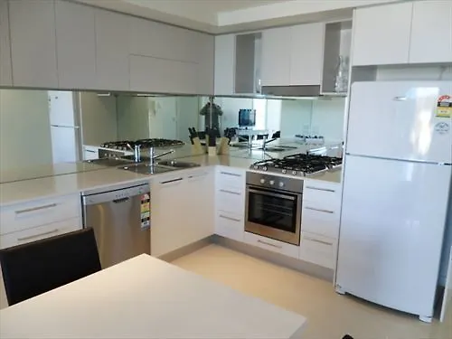 Silvershore Apartments On The Broadwater Gold Coast