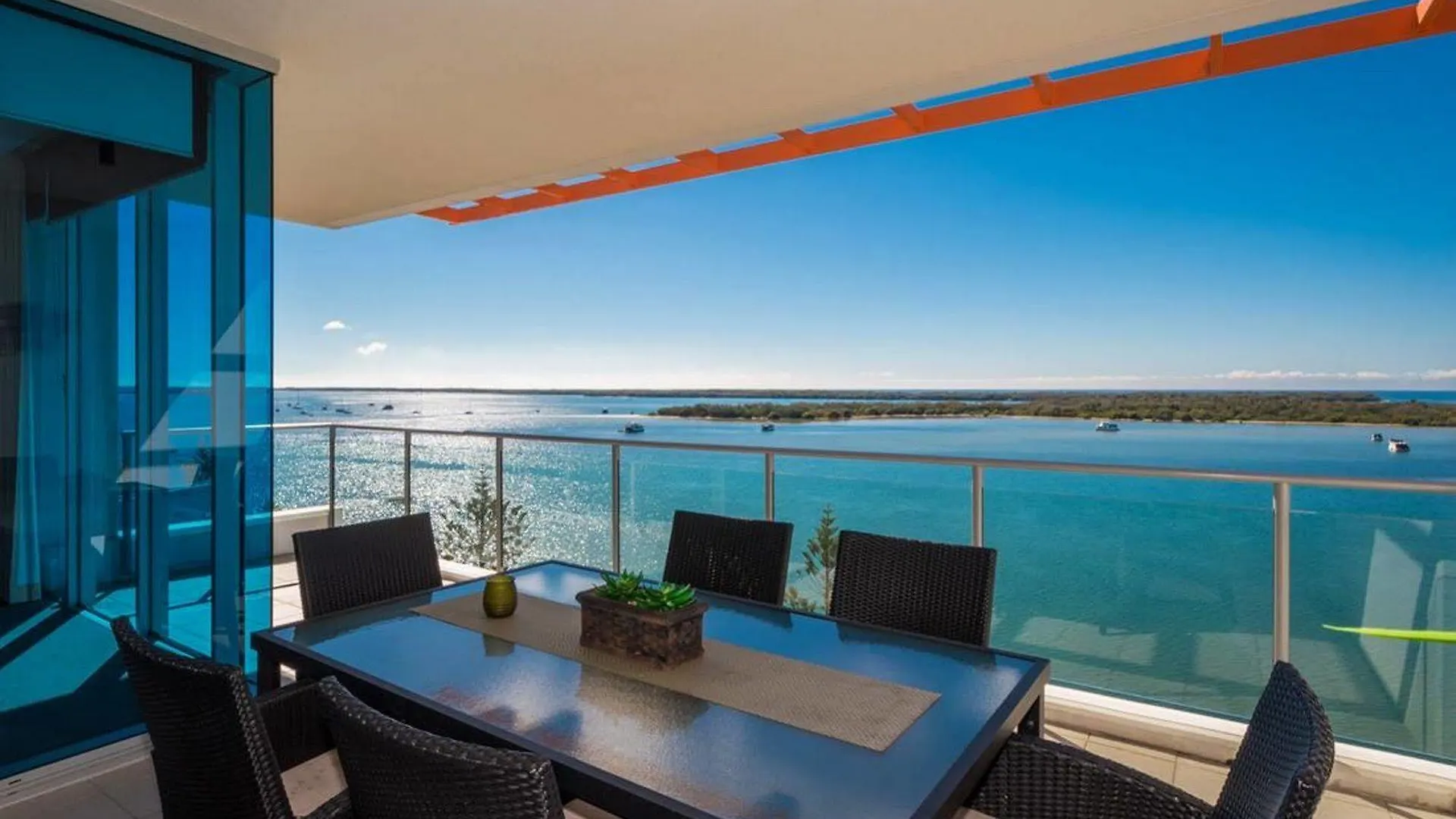 Silvershore Apartments On The Broadwater Gold Coast