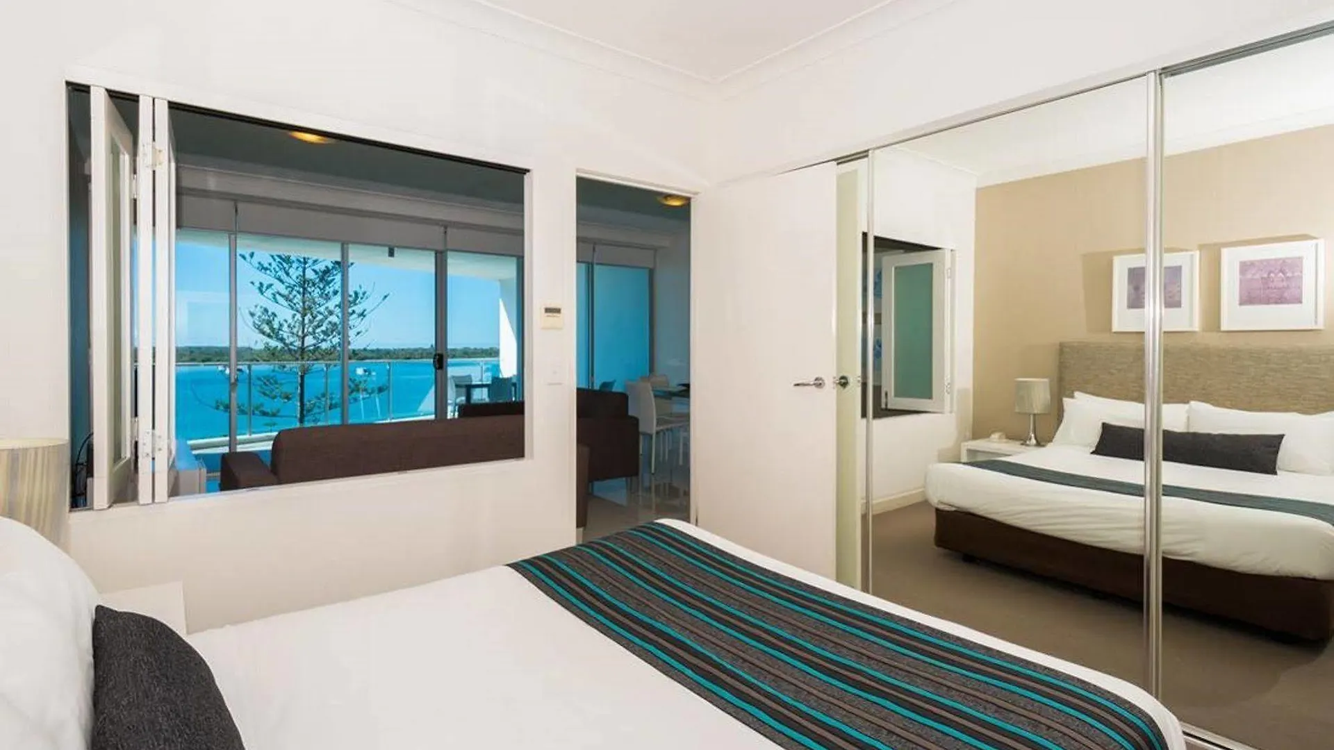 Aparthotel Silvershore Apartments On The Broadwater Gold Coast