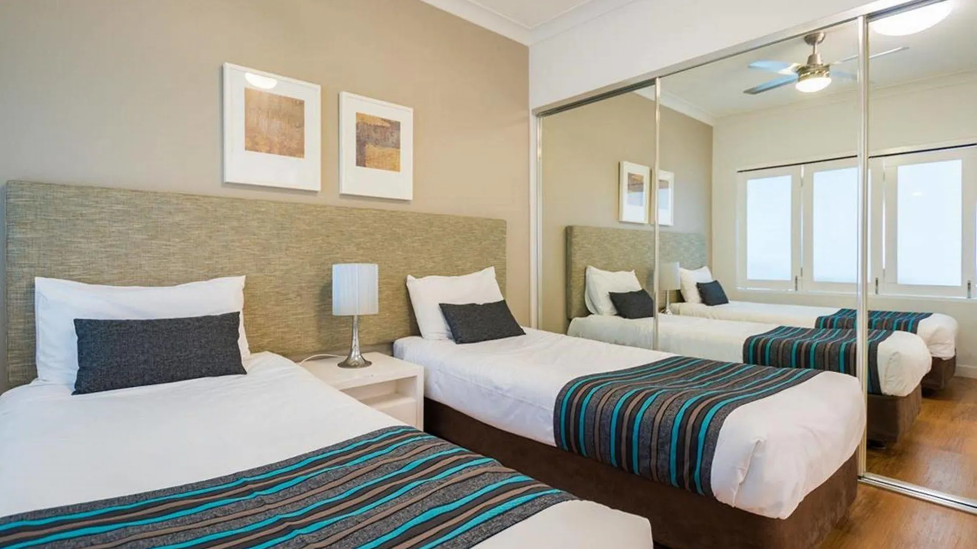 Silvershore Apartments On The Broadwater Gold Coast Australien
