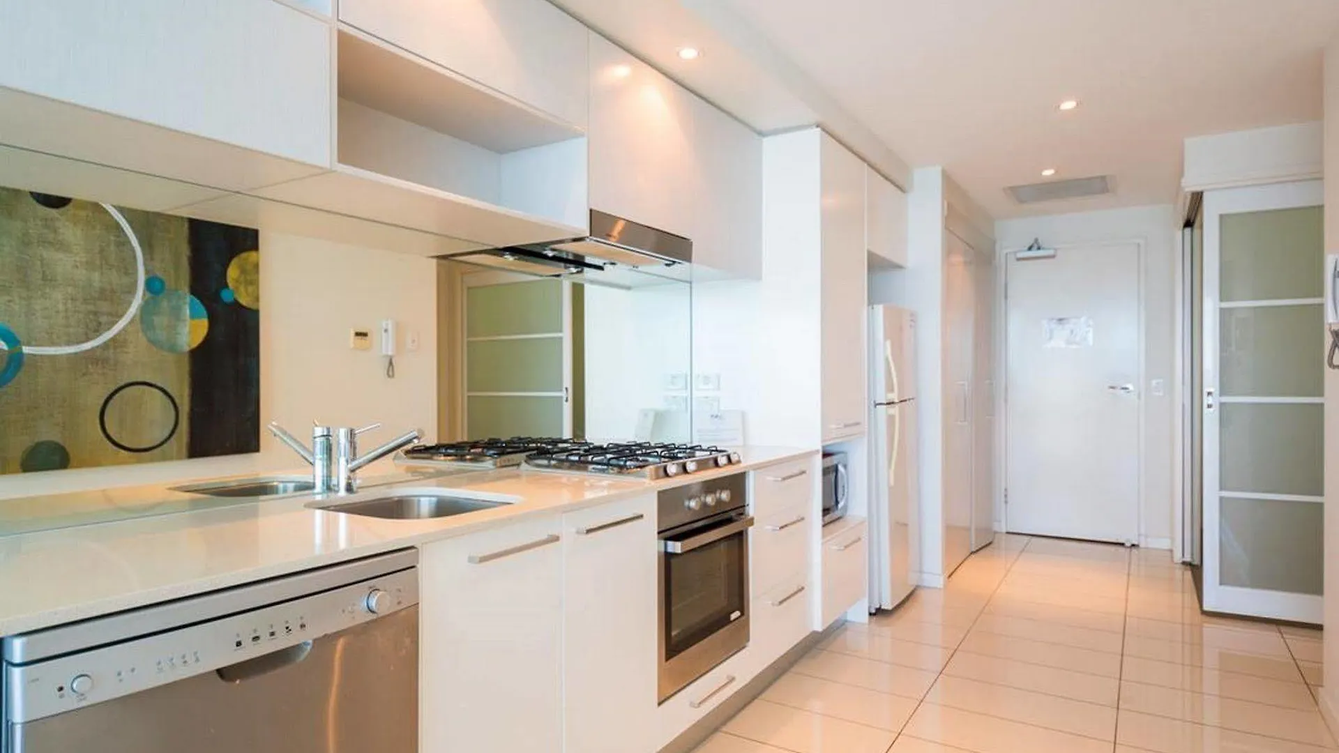 Silvershore Apartments On The Broadwater Gold Coast