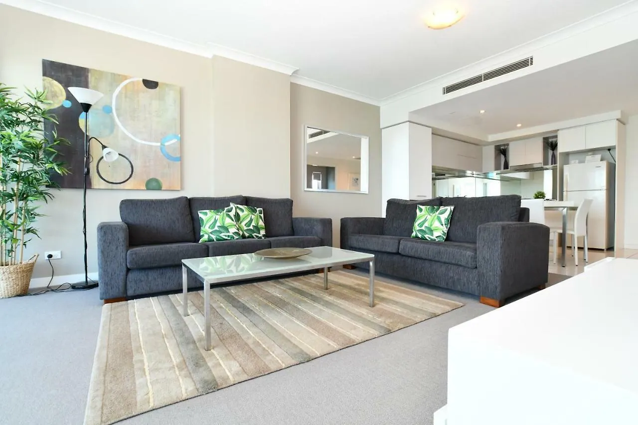 Silvershore Apartments On The Broadwater Gold Coast